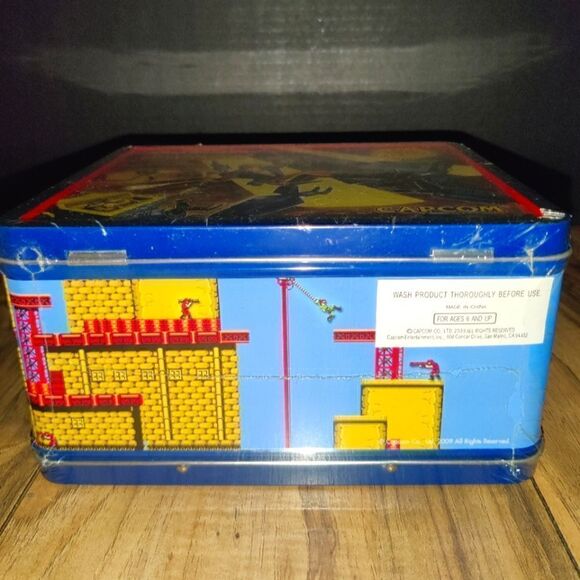 2009 Bionic Commando Sealed Metal Lunch Box Capcom “A New Breed Of Hero” - Picture 3 of 8